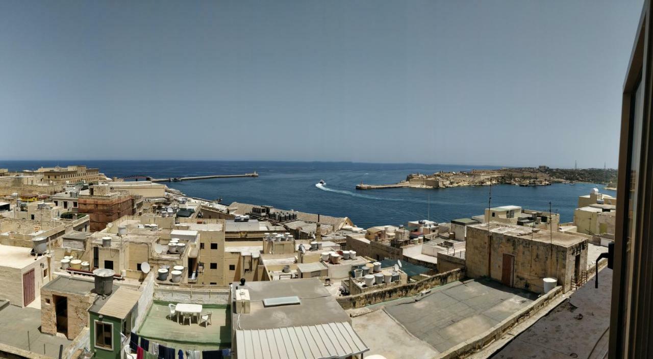Sea View Large Valletta Appartment Zewnętrze zdjęcie